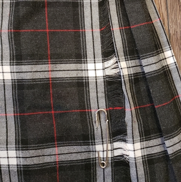 Plaid Pleated Kilt - Picture 5 of 7